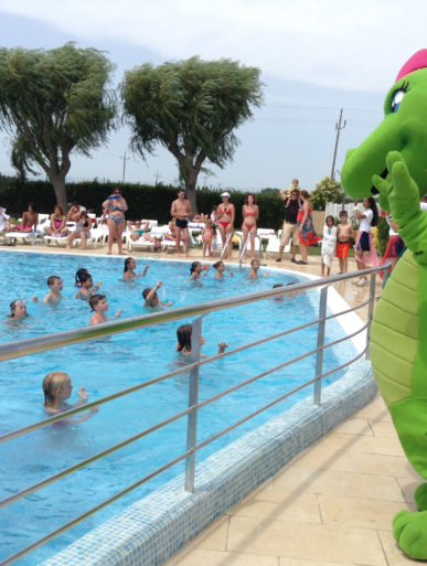 Amfora campsite - Evening show - Activity with the mascot in the water park