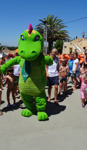 Amfora campsite - Evening show - Mini disco entertainment with the campsite mascot